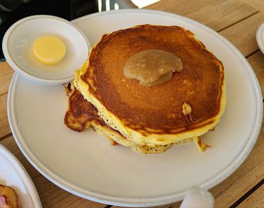 Cindy Lou's Fish House — Restaurant Food And Dining Photo