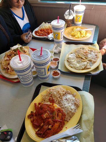 Tom's #1 World Famous Chili Burgers