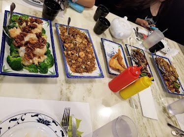 Lucky Panda Chinese Restaurant