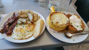 Altea's Eatery — Restaurant Food And Dining Photo