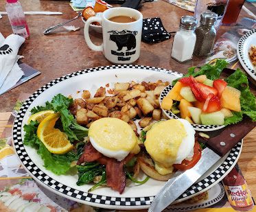 Black Bear Diner N. Expressway, Brownsville, TX 78520 — Restaurant Food And Dining Photo