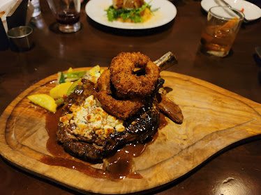 Five Restaurant — Restaurant Food And Dining Photo