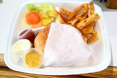 Gina's Cafe & Restaurant — Restaurant Food And Dining Photo