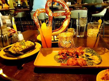 Iron Horse Tavern