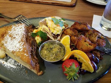 Paul Martin's American Grill — Restaurant Food And Dining Photo