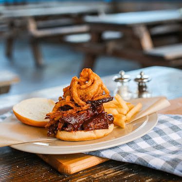 The Hitch Burger Grill - Rancho Cucamonga
