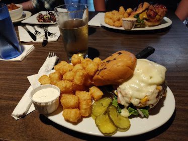 The Half Penny Public House — Restaurant Food And Dining Photo