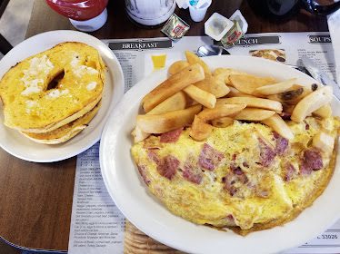 Mayor's Cafe & Bagel Emporium — Restaurant Food And Dining Photo