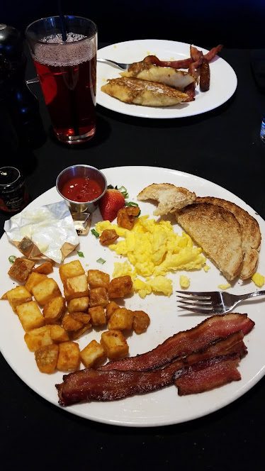 Springs Orleans — Restaurant Food And Dining Photo