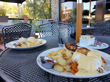 Mantra Bar & Grille