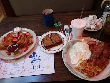 Louie M's Burgerlust