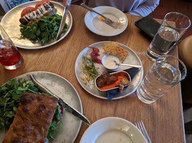Hummingbird — Restaurant Food And Dining Photo