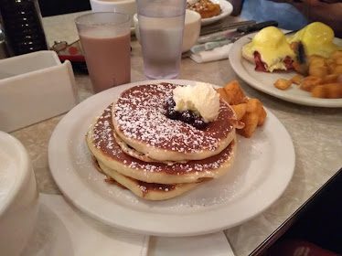 Hot Plate — Restaurant Food And Dining Photo