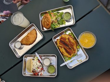El Arepón Venezuelan Food — Restaurant Food And Dining Photo