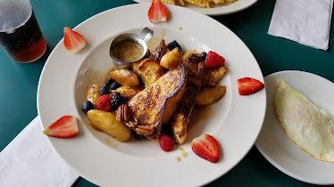 Berry Sweet Kitchen — Restaurant Food And Dining Photo