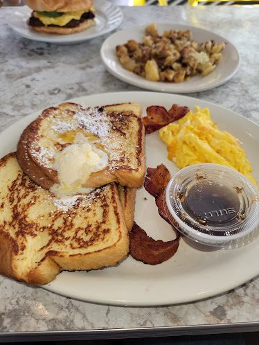 Pop's Diner Co. — Restaurant Food And Dining Photo