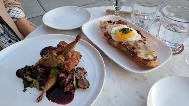 Saint Genevieve — Restaurant Food And Dining Photo