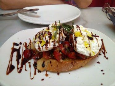 Cheesetique Del Ray — Restaurant Food And Dining Photo