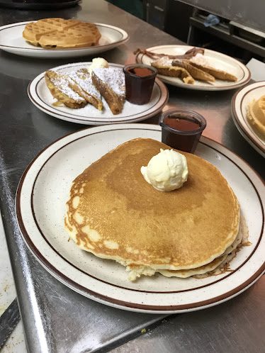 Waffles Breakfast & Lunch Restaurant — Restaurant Food And Dining Photo
