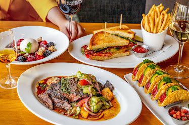 Cooper's Hawk Winery & Restaurant — Restaurant Food And Dining Photo
