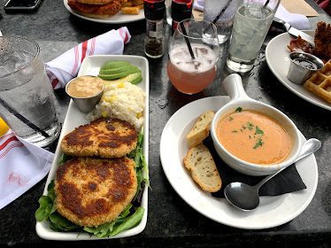 R Bar & Grill — Restaurant Food And Dining Photo