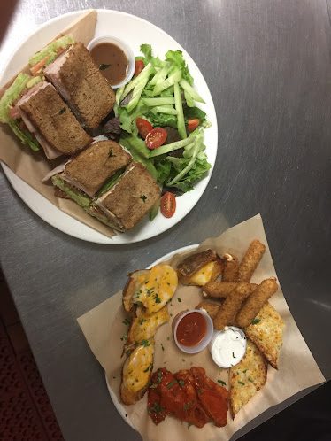 Lilly Mac's — Restaurant Food And Dining Photo