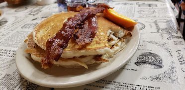 Golden Egg Omelet House — Restaurant Food And Dining Photo