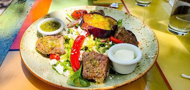 Dishdash Middle Eastern Cuisine — Restaurant Food And Dining Photo