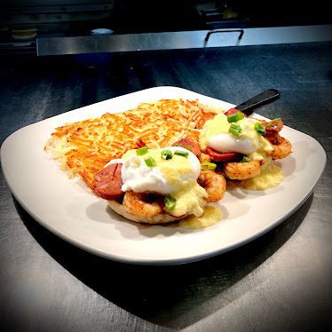 Colonial Cafe - Naperville — Restaurant Food And Dining Photo