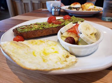 HomeGrown Wichita at Bradley Fair — Restaurant Food And Dining Photo
