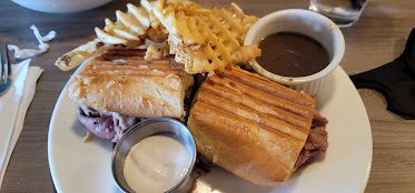 The Toast Craft Kitchen & Cocktails — Restaurant Food And Dining Photo