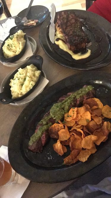 Chisholm's American Beef & Ale House — Restaurant Food And Dining Photo