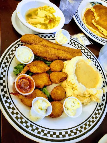 George's Kitchen — Restaurant Food And Dining Photo