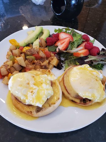 The Grumpy Egg (Formally known as Daylight Donuts) — Restaurant Food And Dining Photo