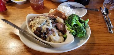 Machine Shed Restaurant Rockford — Restaurant Food And Dining Photo
