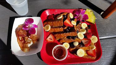 Barefoot Beach Cafe @ Queen's Surf Beach — Restaurant Food And Dining Photo