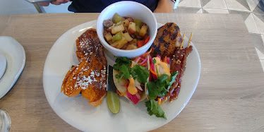 BKK thai kitchen + bar — Restaurant Food And Dining Photo
