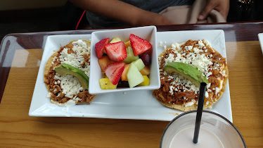 Eggsclusive Cafe