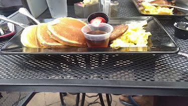 Blondie's Coffee & Wine Bar — Restaurant Food And Dining Photo