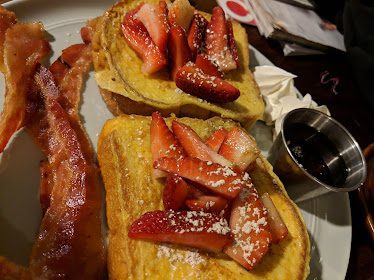 Cafe Moulin — Restaurant Food And Dining Photo
