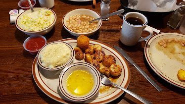 Jumpin Catfish Restaurant — Restaurant Food And Dining Photo