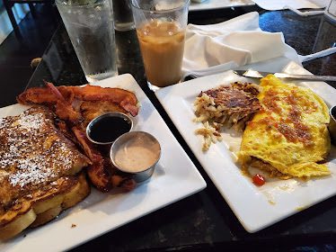 Benton Park Cafe & Coffee Bar — Restaurant Food And Dining Photo
