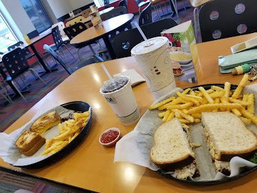 Braeda Fresh Express Café — Restaurant Food And Dining Photo