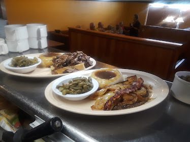 Dan's Restaurant — Restaurant Food And Dining Photo