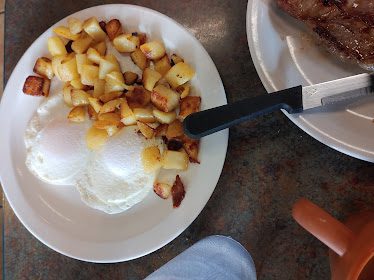 Sharon's Homestyle Cookin' — Restaurant Food And Dining Photo