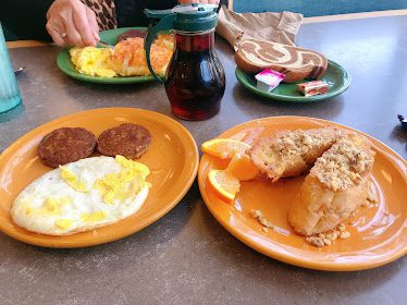 Snow City Cafe — Restaurant Food And Dining Photo