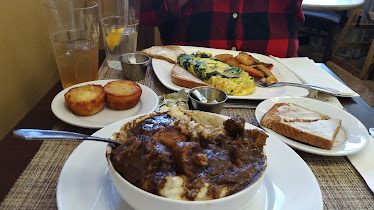 The Weekend Spot Restaurant — Restaurant Food And Dining Photo