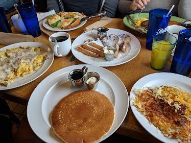 Saras Family Restaurant