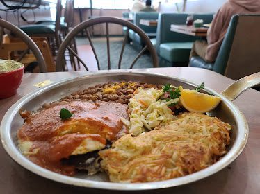 Peg's Glorified Ham n Eggs - S Sierra St