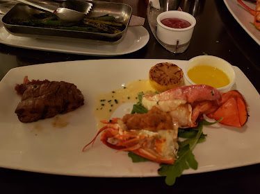 Charlie Palmer Steak Reno — Restaurant Food And Dining Photo
